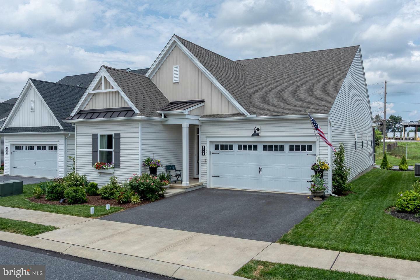 Property Photo:  1806 Emerald Way  PA 17552 
