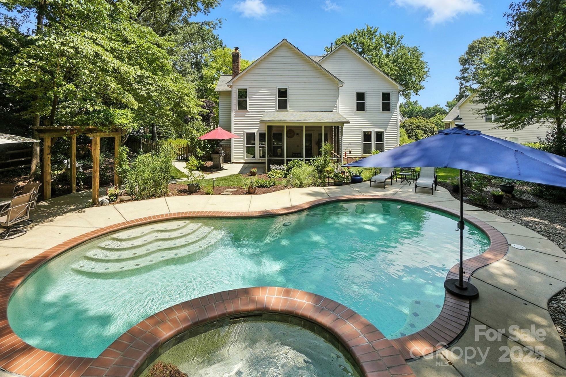 Property Photo: 9009 Salford Court NC 28078
