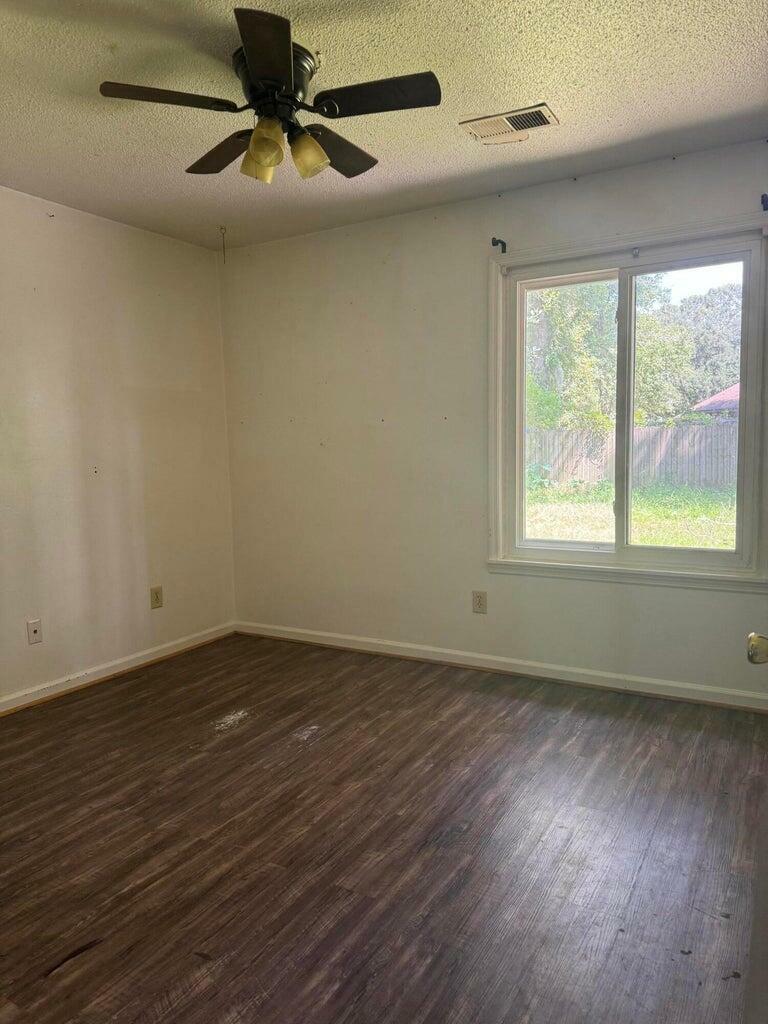 Property Photo: 106 Teddy Court SC 29485