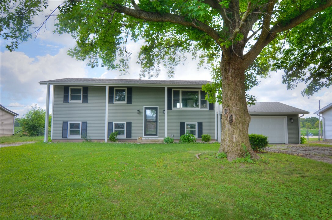 504 N East Street  Oreana IL 62554 photo