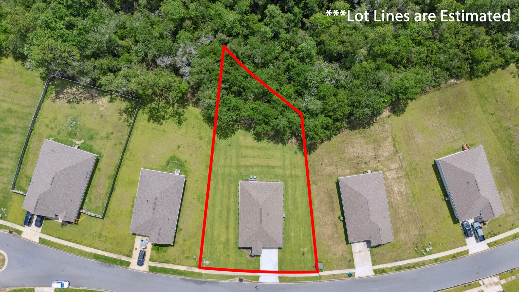 Property Photo:  6721 Sarah Ann Way  FL 32567 
