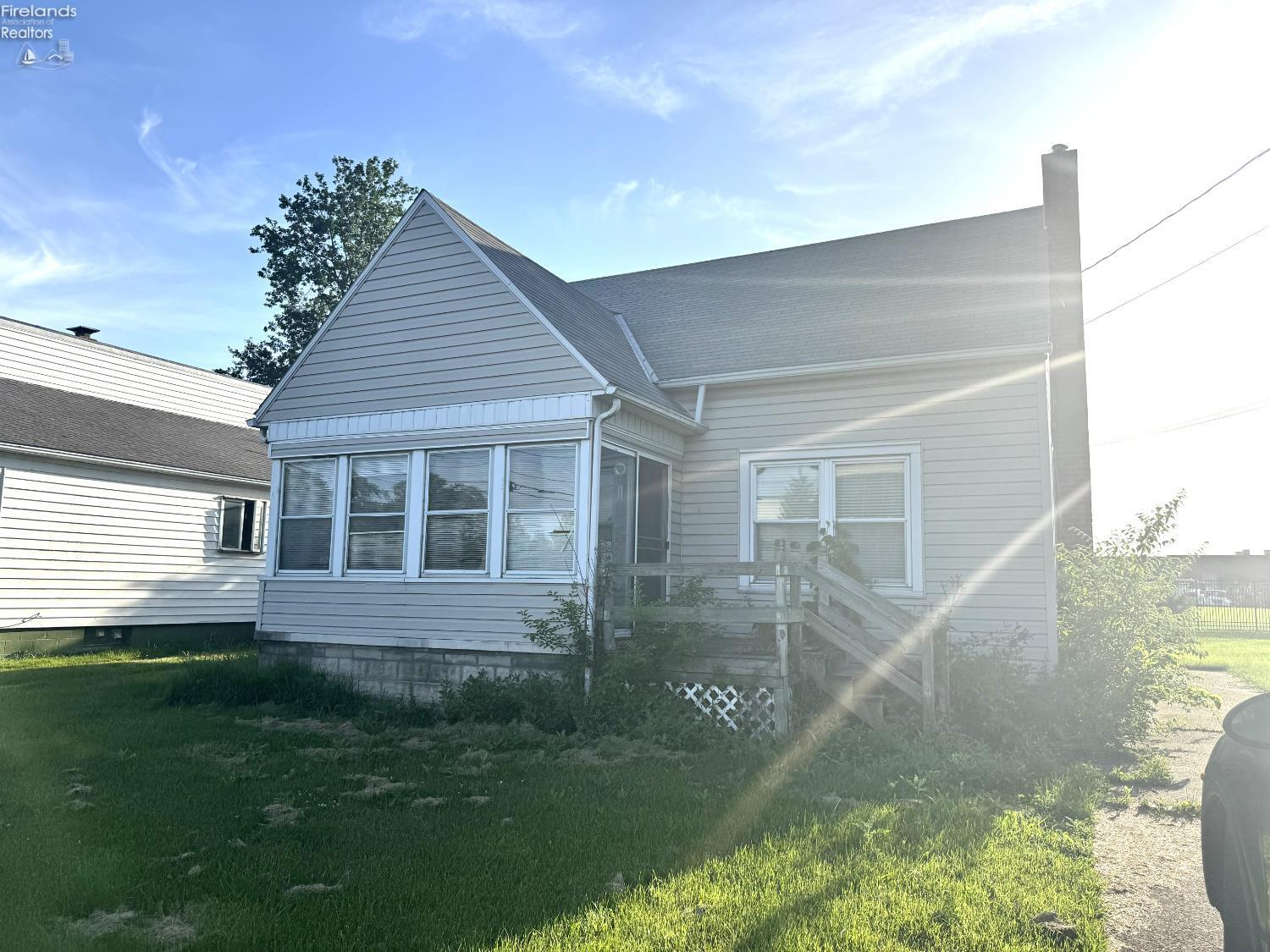 Property Photo: 2407 Campbell Street OH 44870