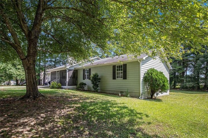 Property Photo: 2780 Highpoint Road GA 30078