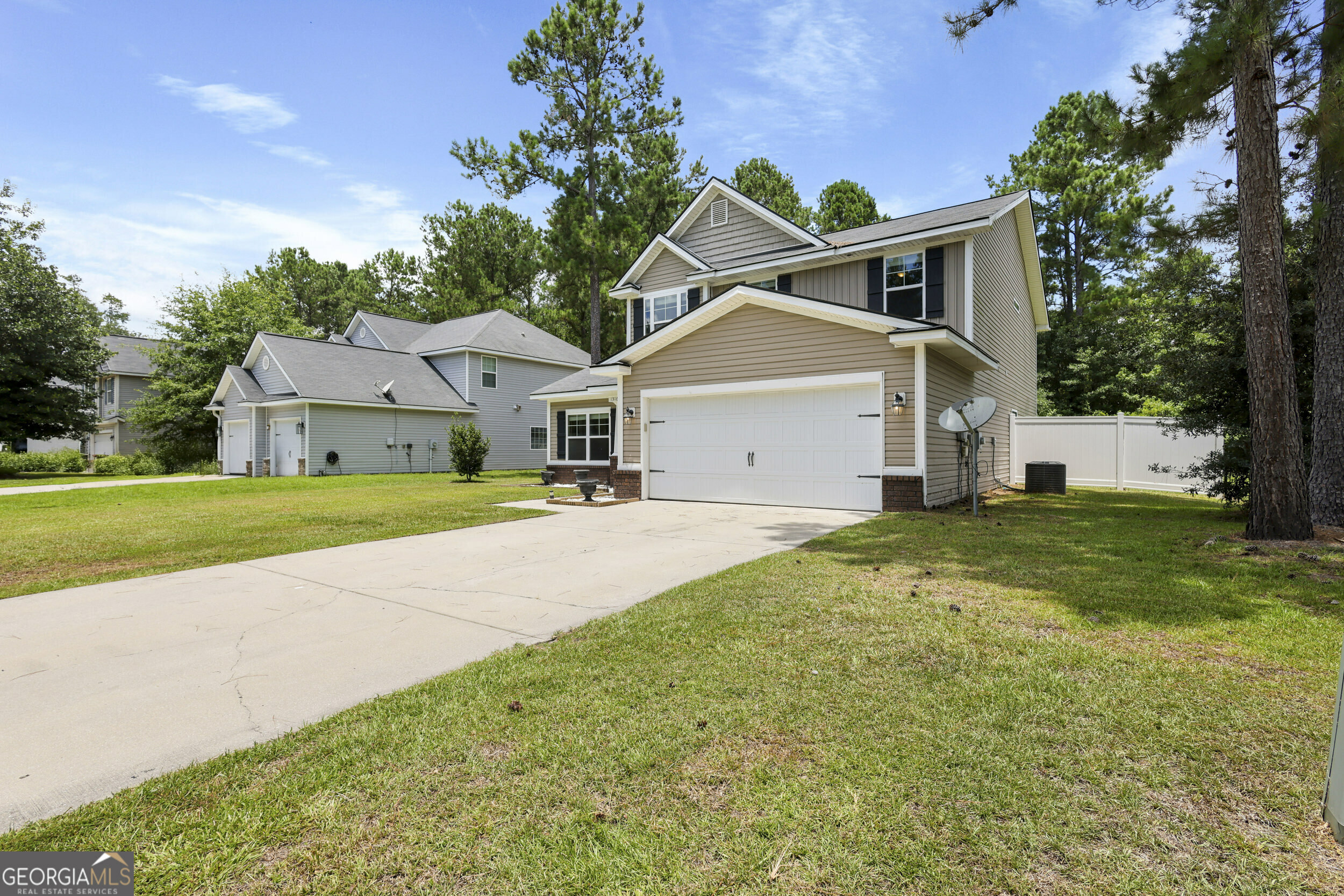 Property Photo: 1316 Hill View Circle GA 31313