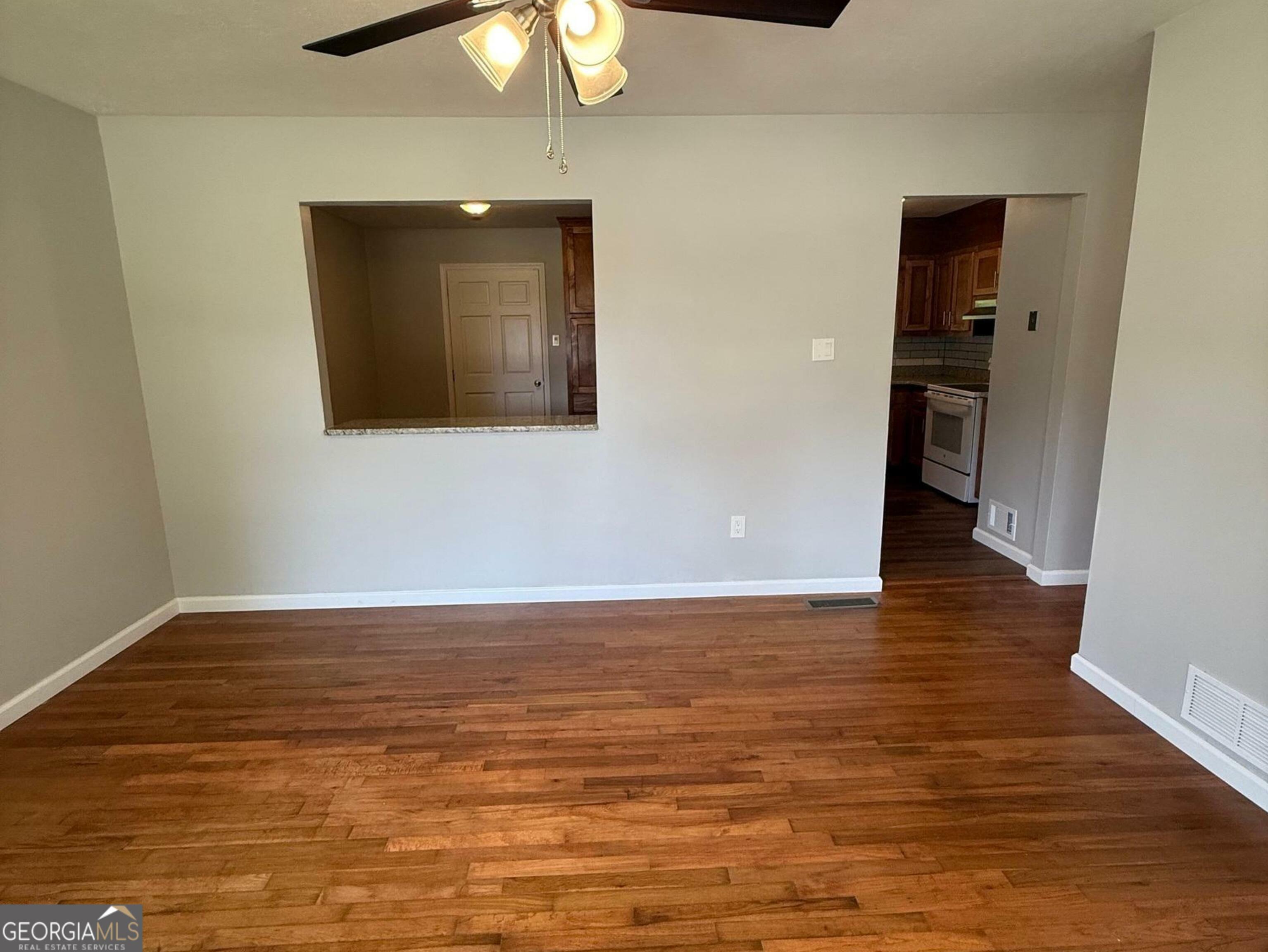 Property Photo:  1098 Laurel Lane NW  GA 30012 