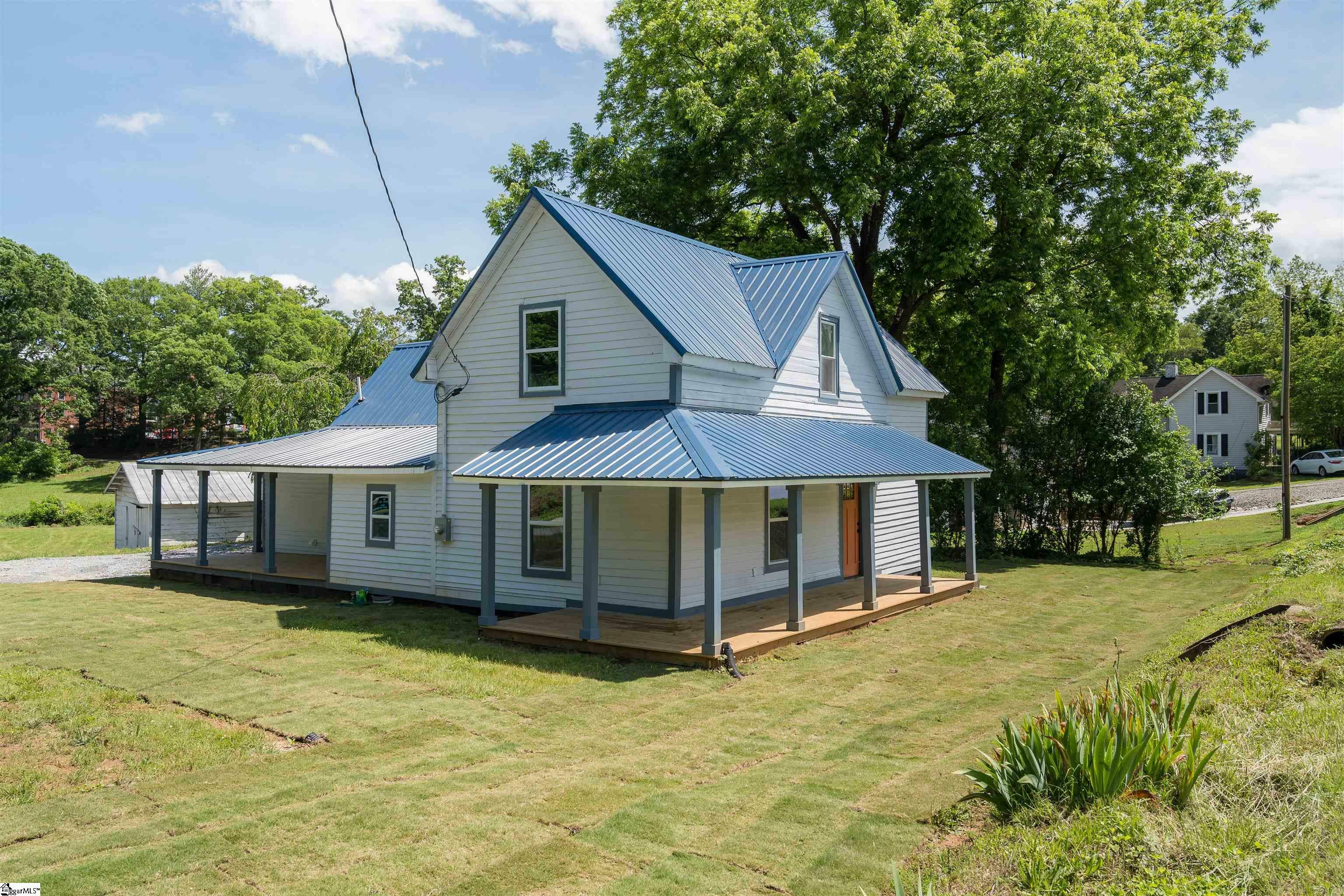 Property Photo: 114 Montgomery Street SC 29322