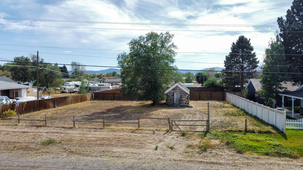 Property Photo: 275 W 600 N UT 84713