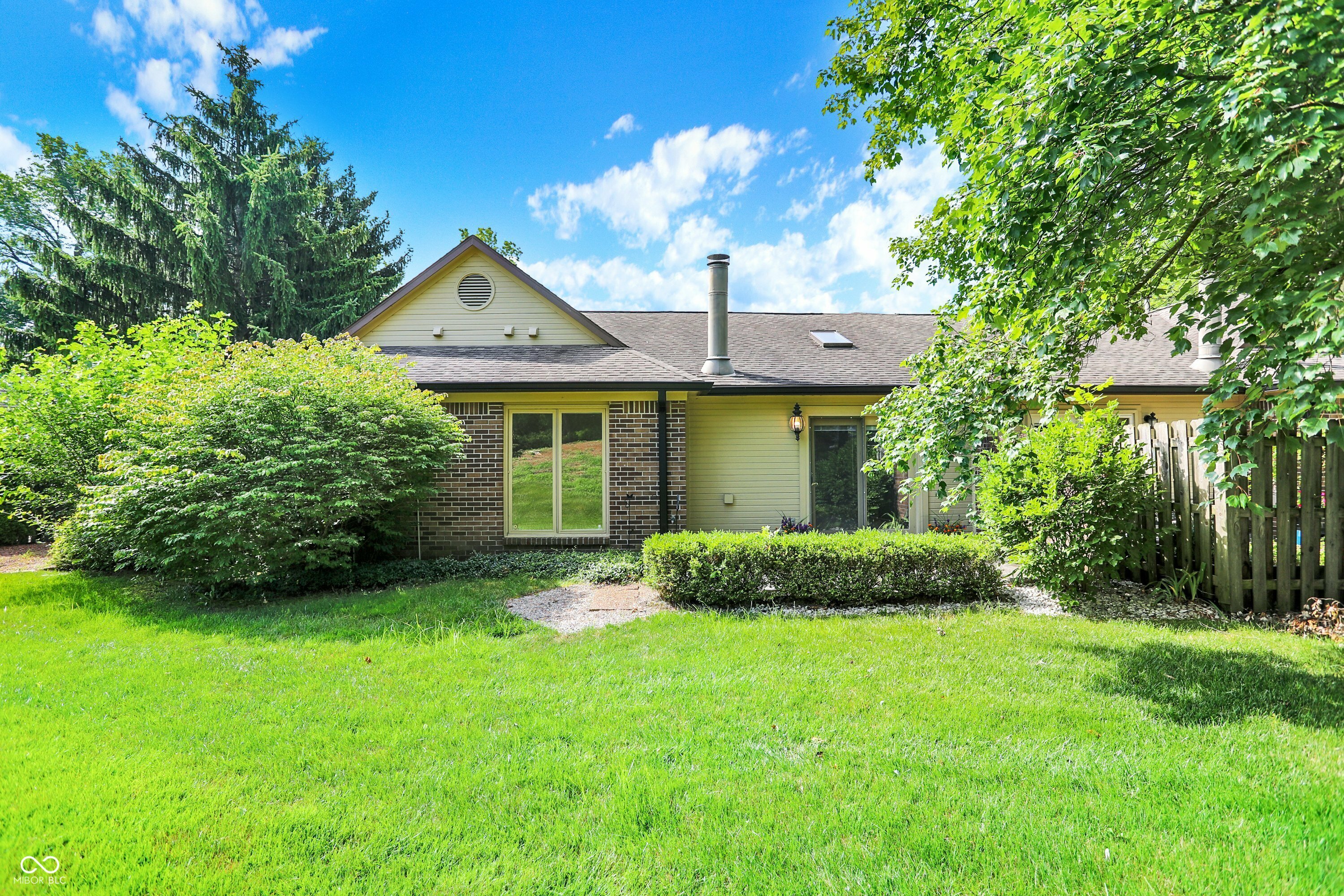 Property Photo: 9578 Cadbury Circle IN 46260