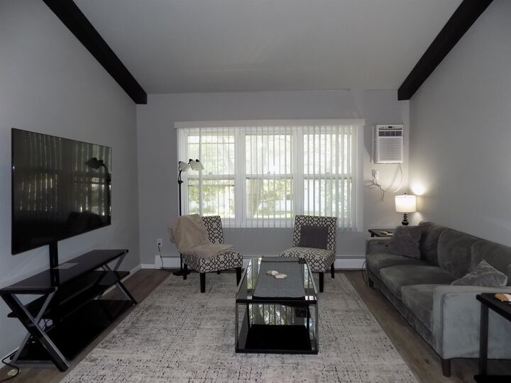 715 28th Ave SW Apt 2  Minot ND 58701 photo