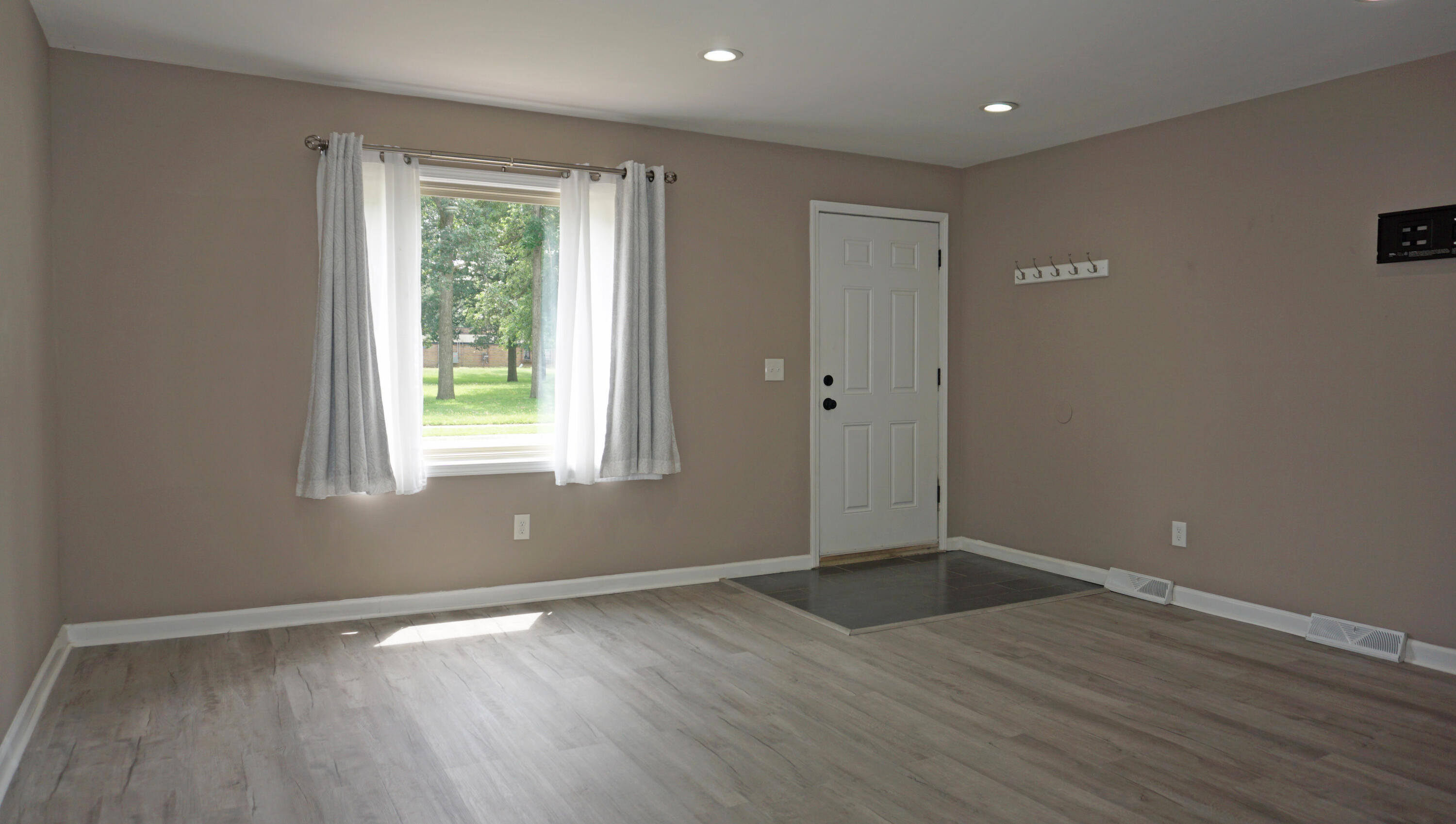 Property Photo:  34470 Stellwagen Street  MI 48184 