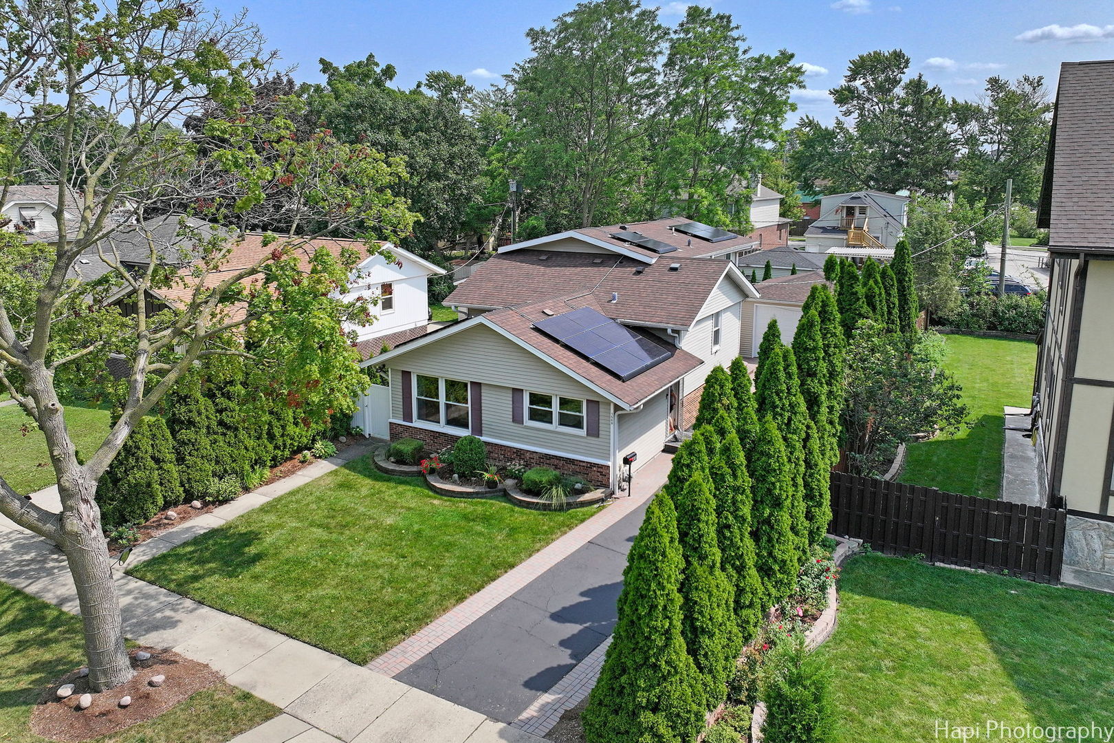 Property Photo: 1569 Sherman Place IL 60016