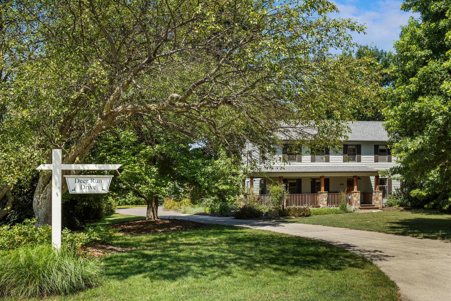 Property Photo:  400 Deer Run Drive  IL 61853 
