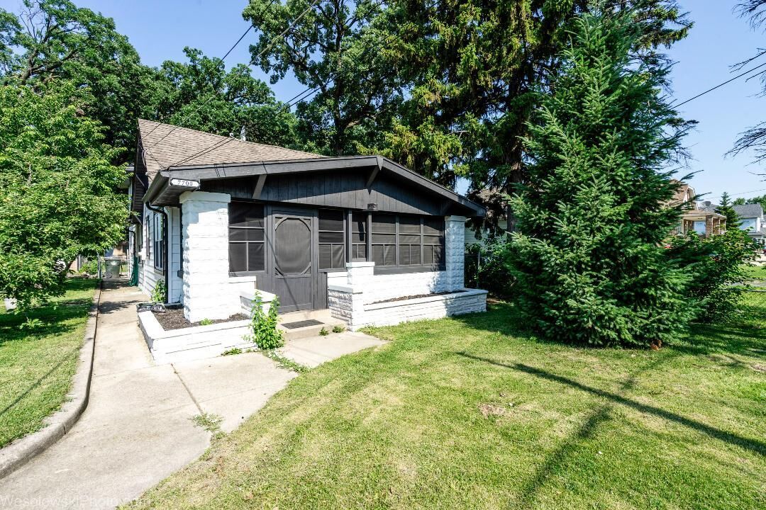 Property Photo:  7700 Garden Lane  IL 60458 