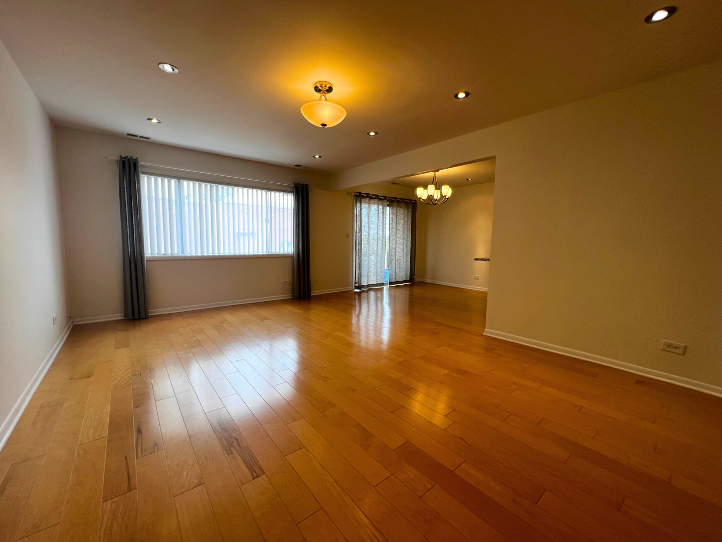 Property Photo: 8230 N Elmwood Street 405 IL 60077