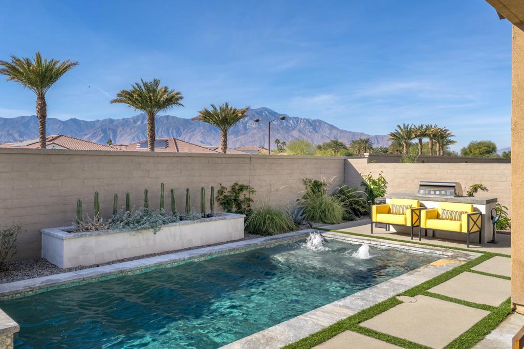 Property Photo: 15 Tannin CA 92270