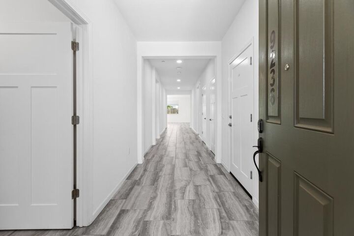 Property Photo:  9236 Summer Holly Way  CA 95829 