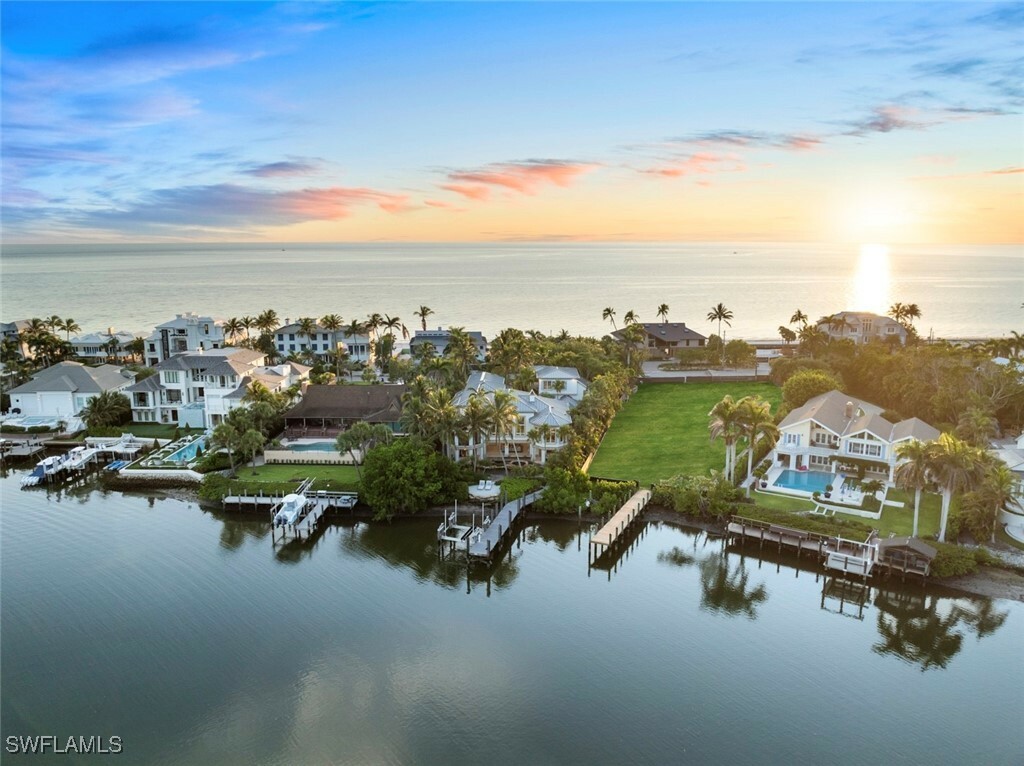 Property Photo: 3675 Gordon Drive FL 34102