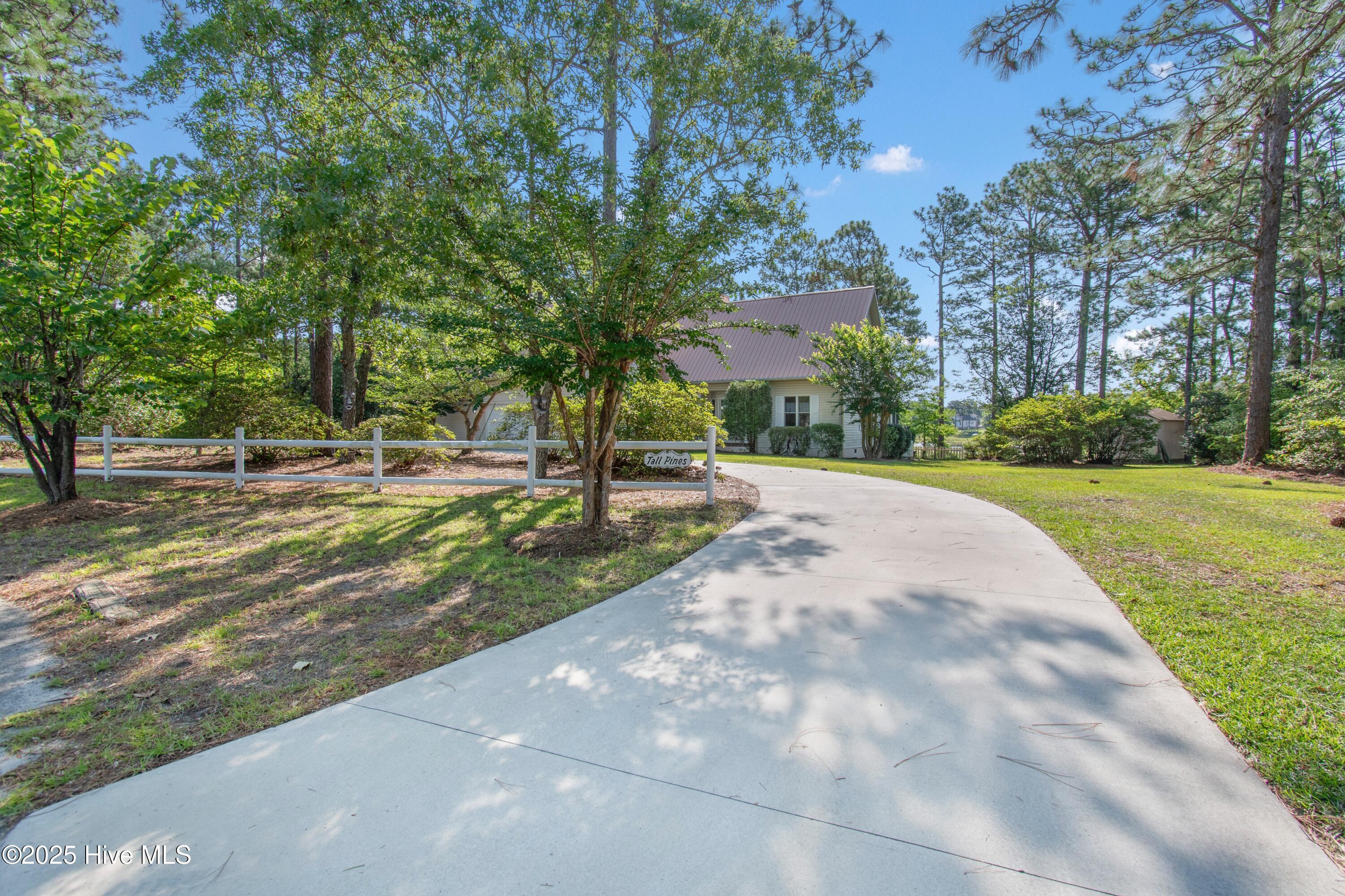 Property Photo:  930 Holly Point Road  NC 28461 