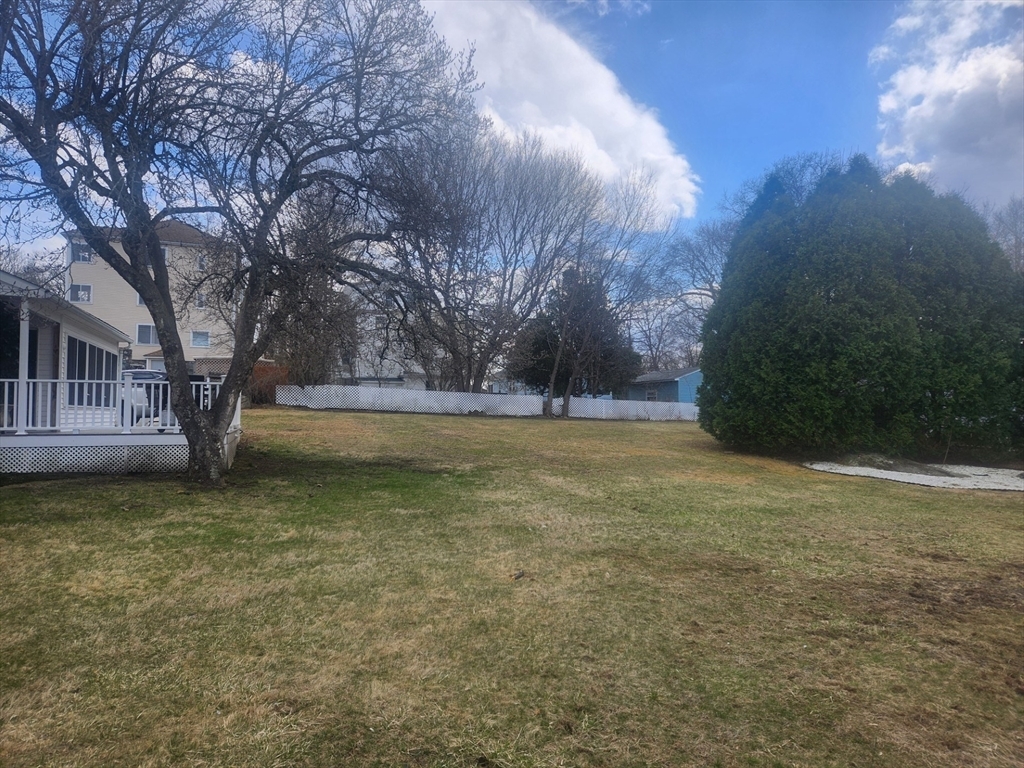 Property Photo:  45 Elm Street 2  MA 01570 