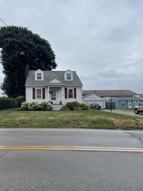Property Photo:  14 Forest Ave  RI 02842 
