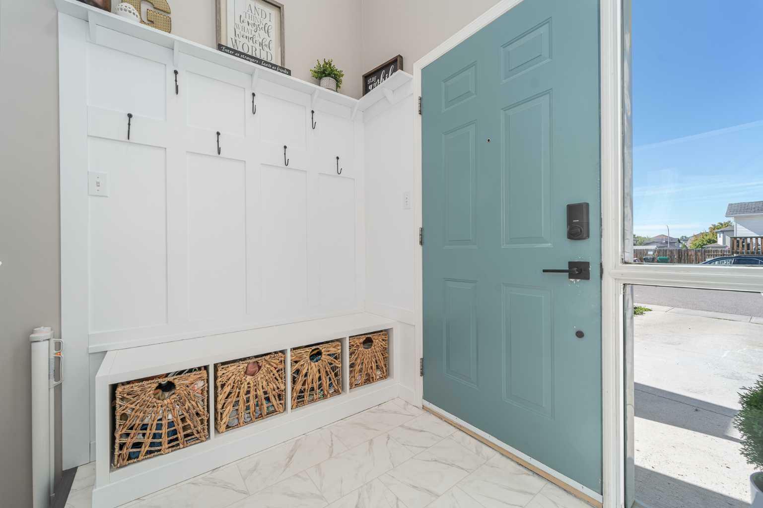 Photo de la propriété: 469 Squamish Lane W AB T1K 7W7