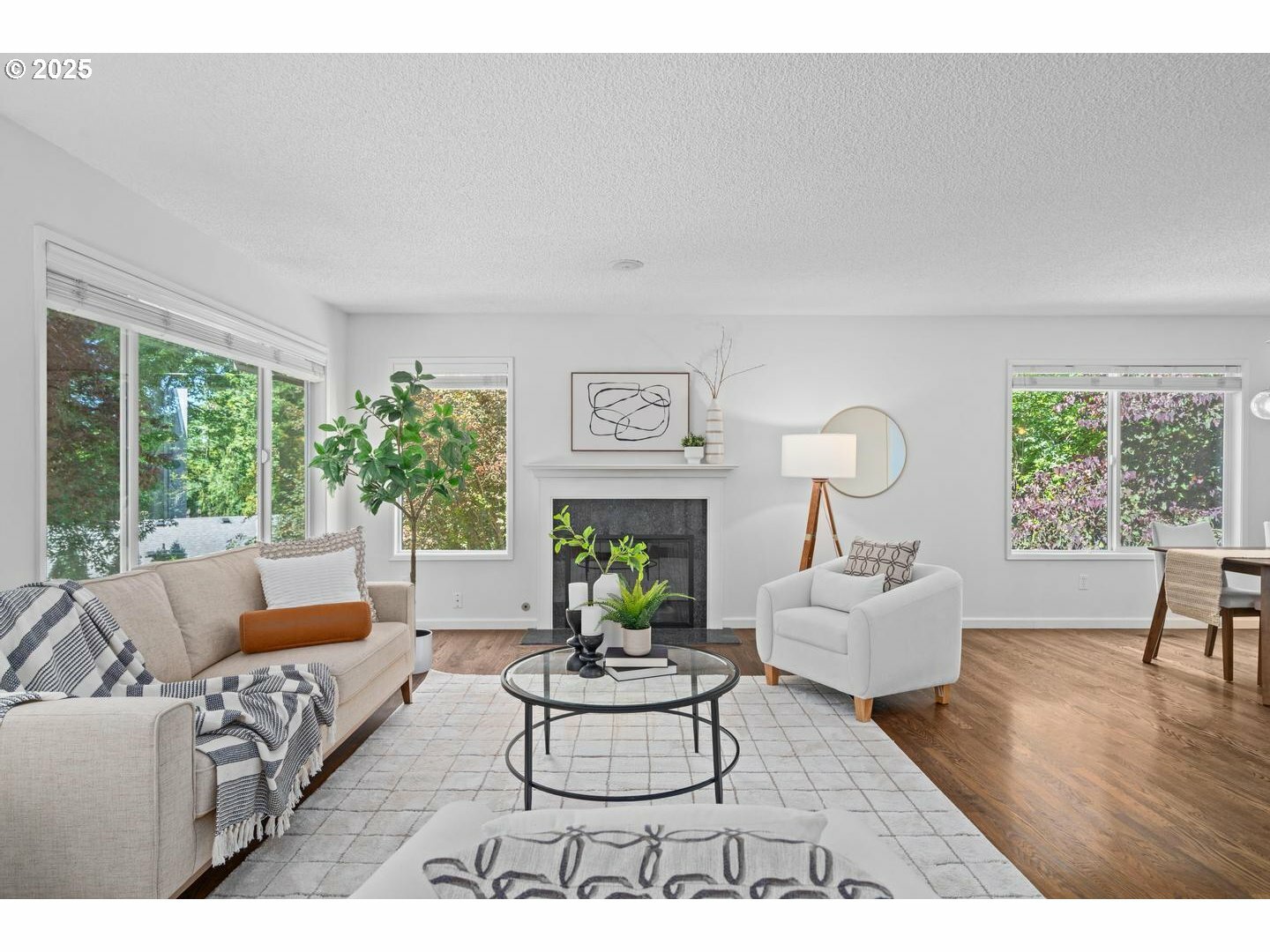 Property Photo:  9720 SW Quail Post Rd  OR 97219 