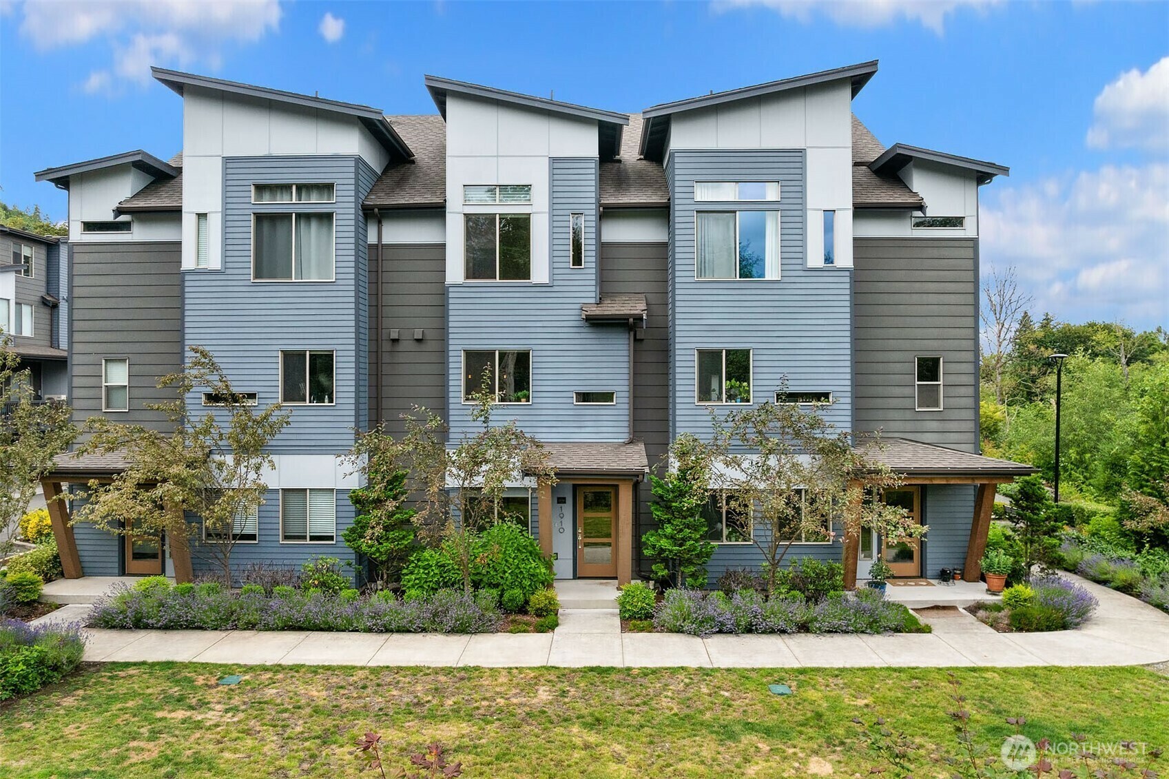Property Photo:  1910  Riva Lane NW  WA 98027 