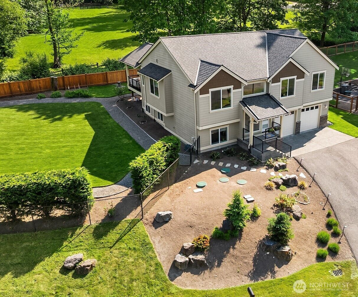 Property Photo: 17719 NE 160th Place WA 98072