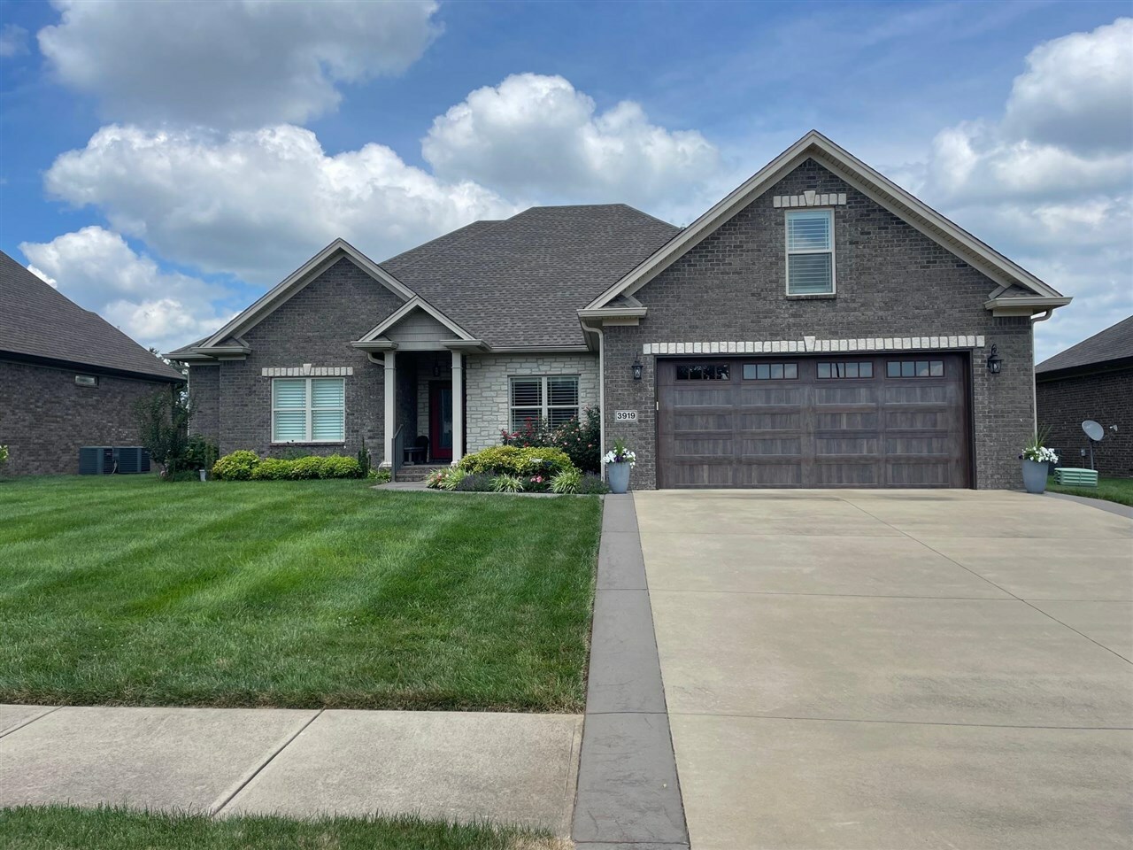 Property Photo: 3919 Chevy Way KY 42104