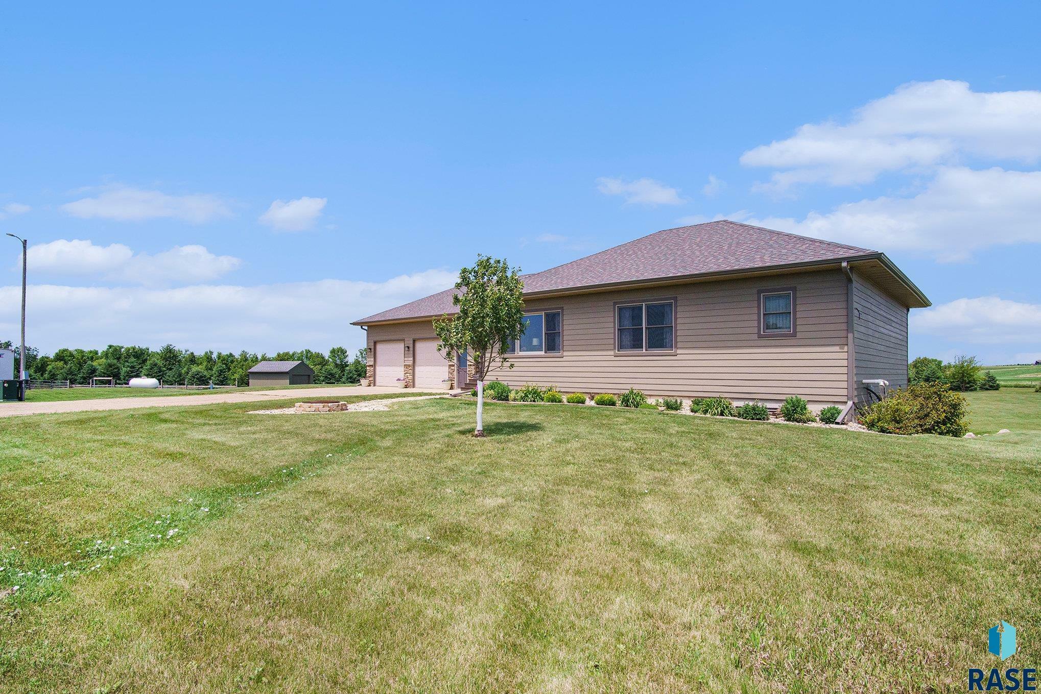 Property Photo: 45446 258th St SD 57048-6203