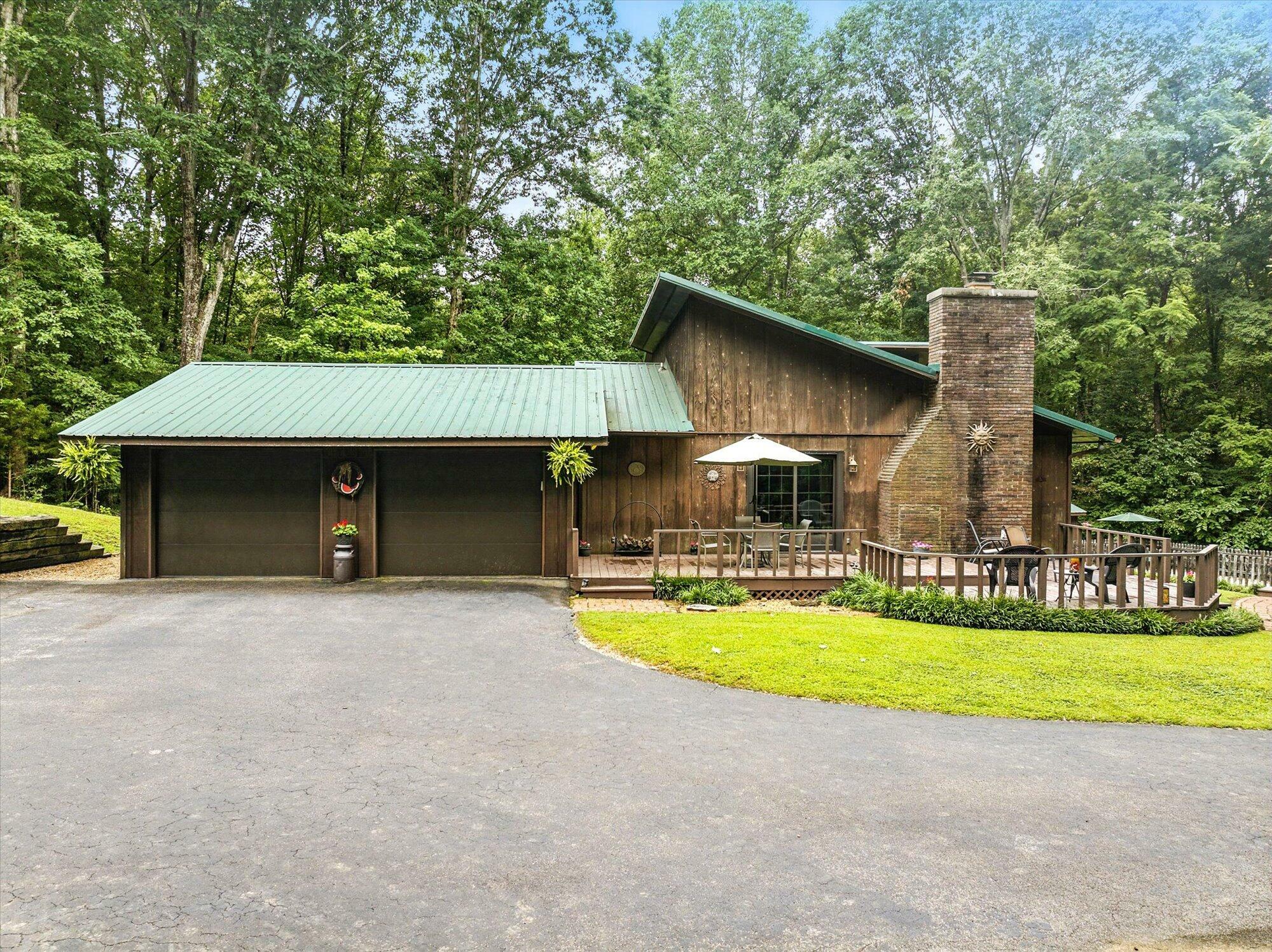 Property Photo:  197 County Road 674  TN 37370 