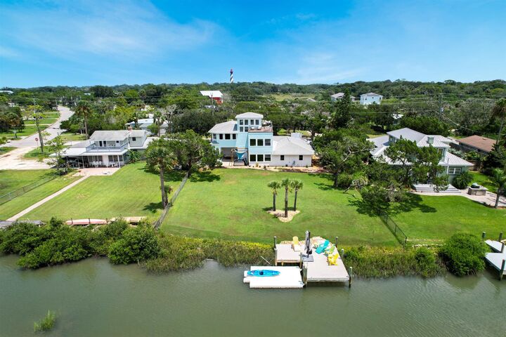 Property Photo: 205 Coquina Ave FL 32080