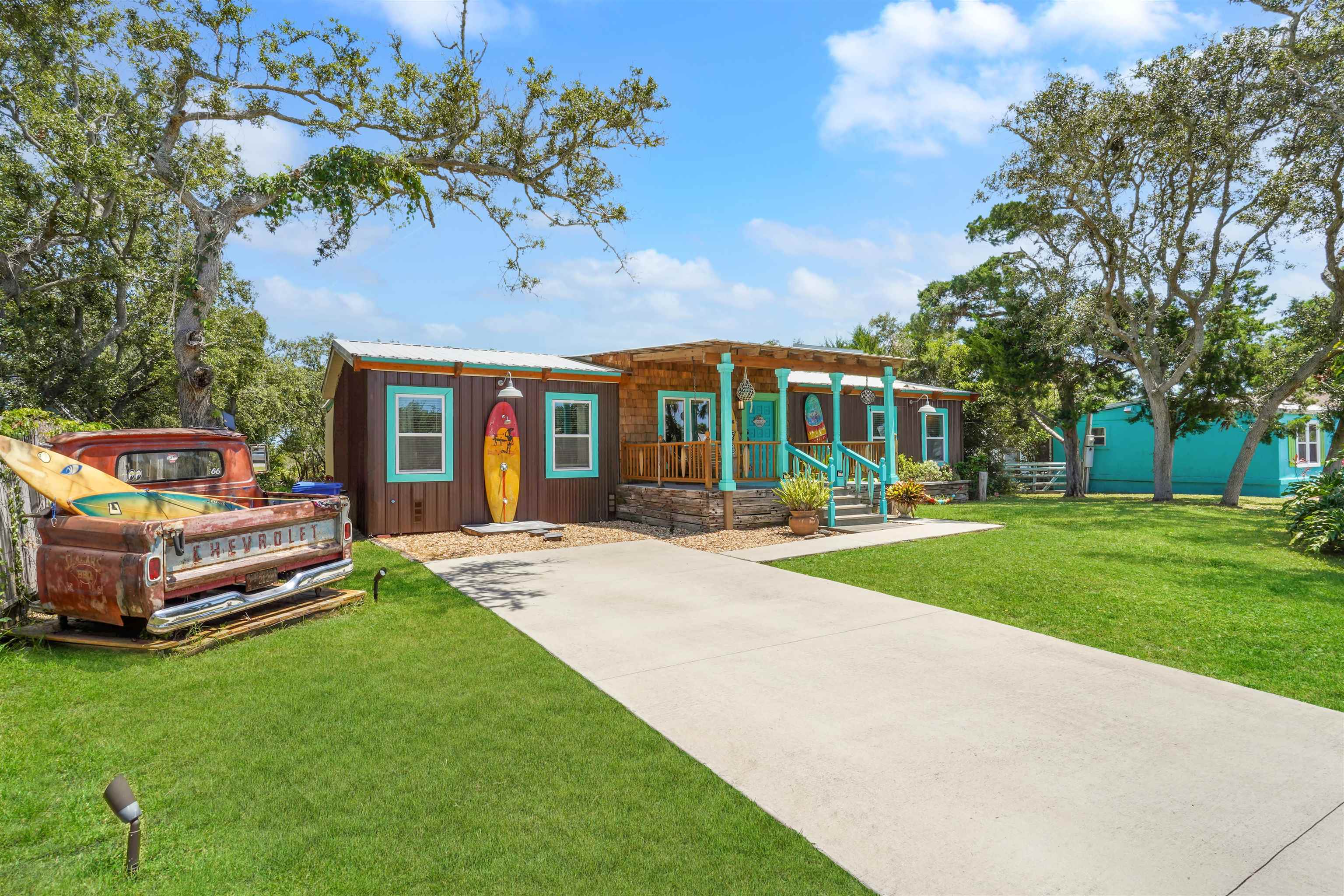 Property Photo: 220 Majorca Rd FL 32080