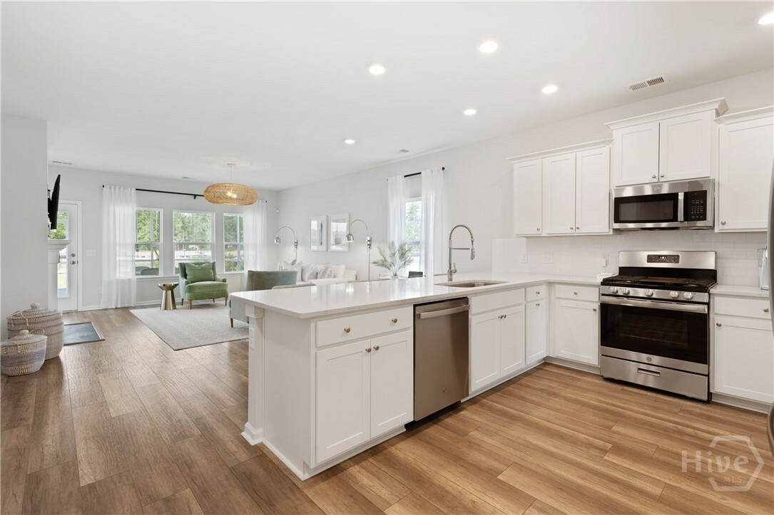 Property Photo:  128 Weyview Gardens  GA 31322 