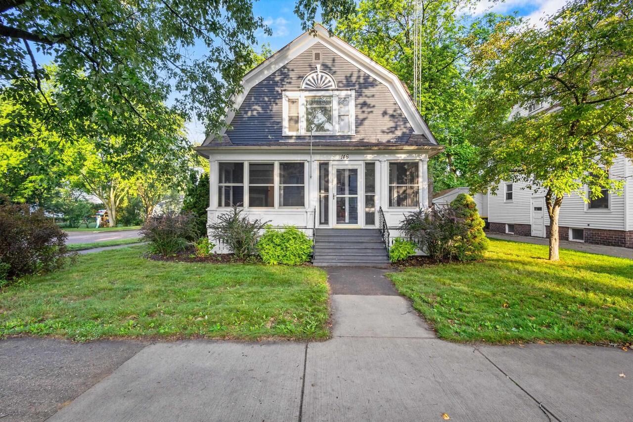 Property Photo:  146 South Willow Street  WI 53959 