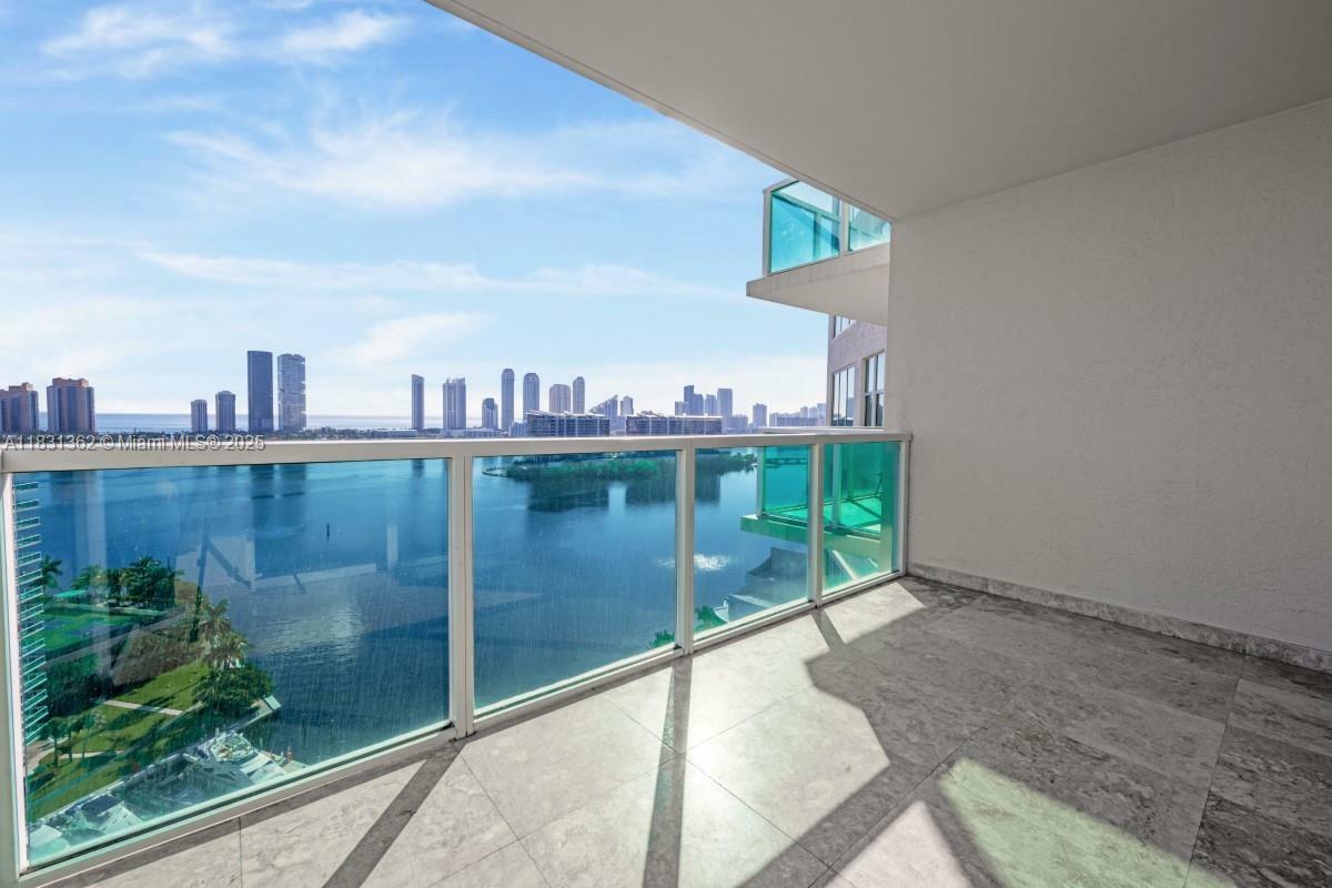 Property Photo: 3330 NE 190th St 1912 FL 33180
