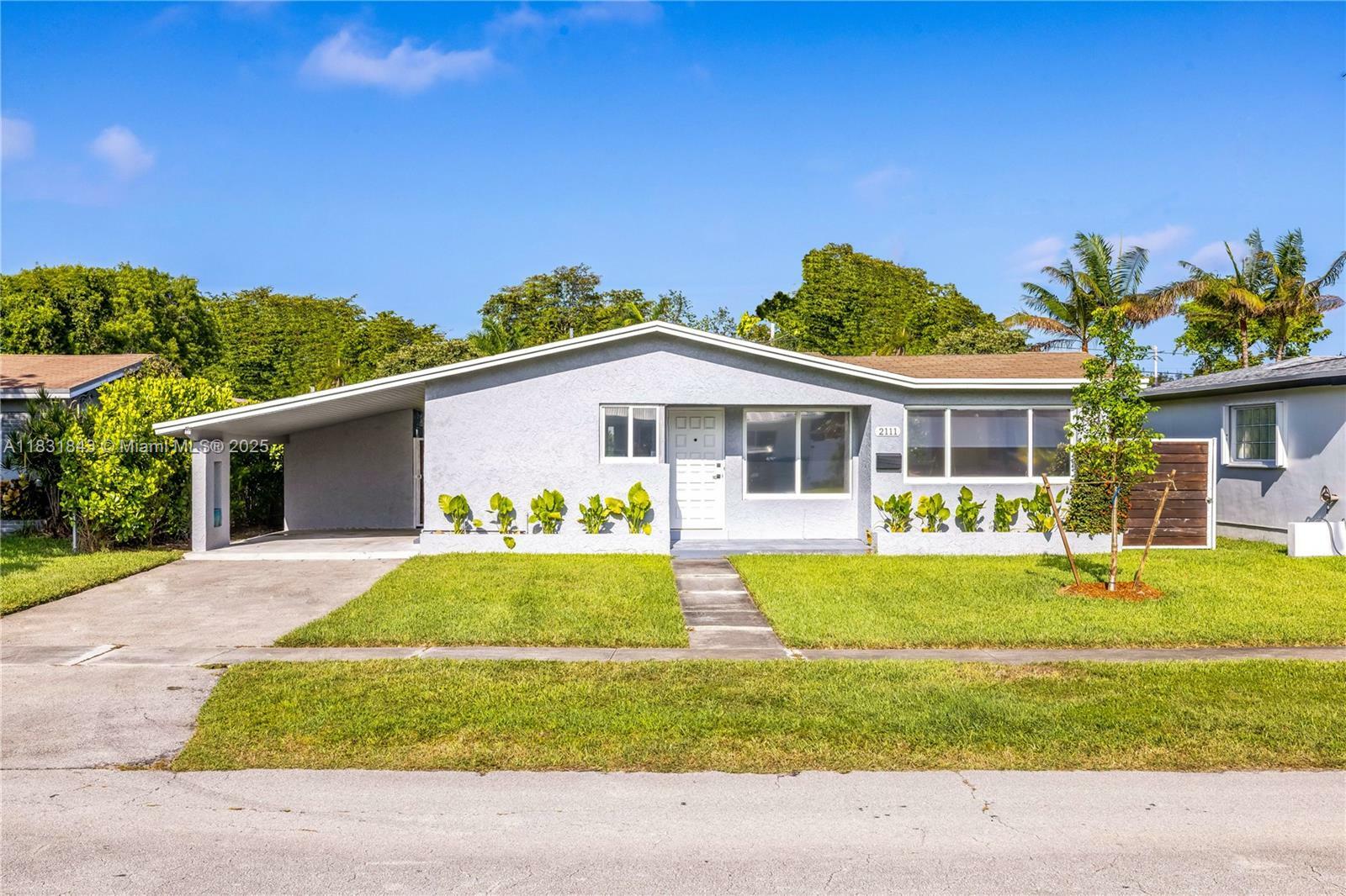 2111 N 14th Ct  Hollywood FL 33020 photo