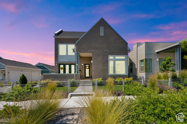 Property Photo: 6927 W Highbrow Way UT 84009