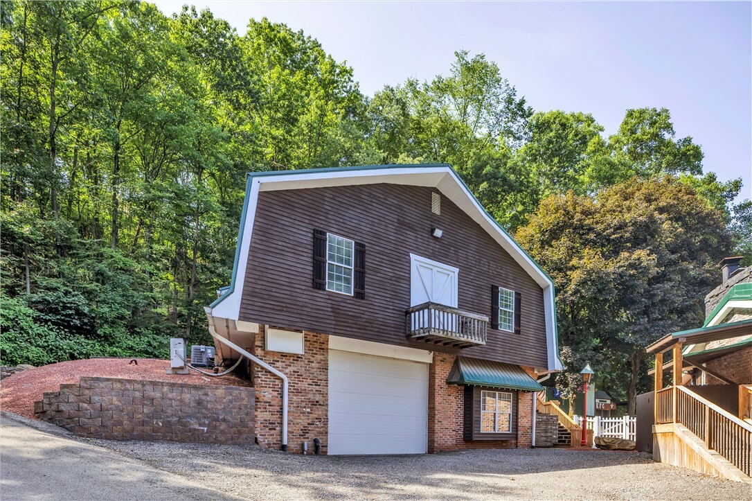 Property Photo: 553 Guys Run Rd PA 15024