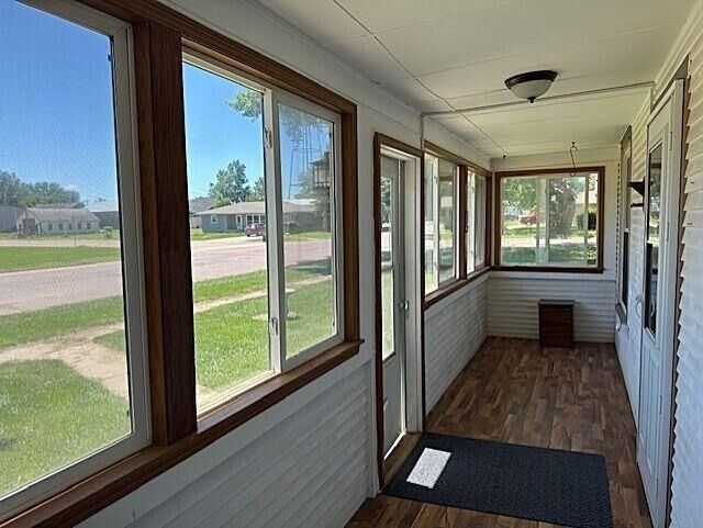 Property Photo:  612 9th St.  SD 57062 