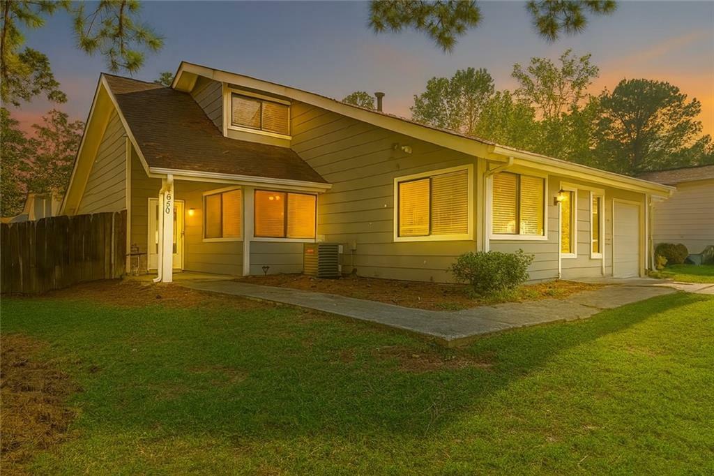 Property Photo: 4650 Heather Court GA 30291