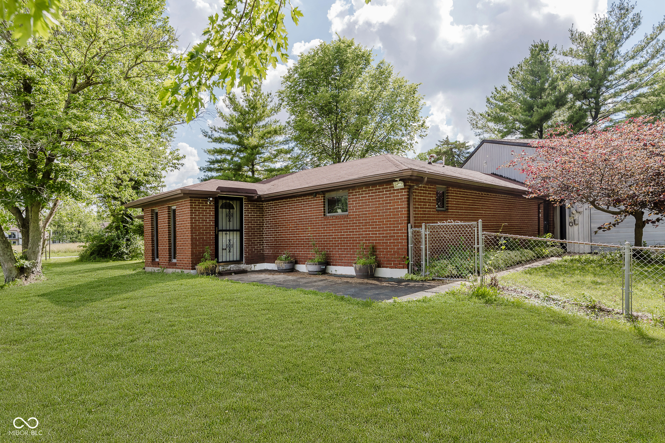 Property Photo:  1802 Delphi Avenue  IN 46041 