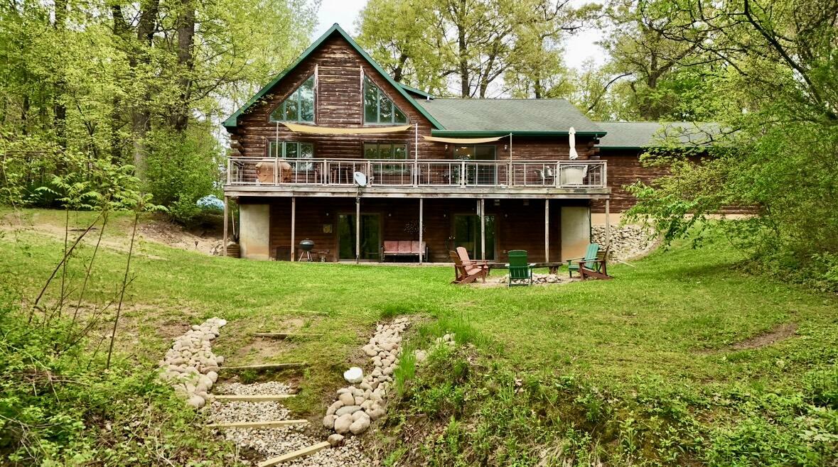 Property Photo: 87126 Cr 687 MI 49057