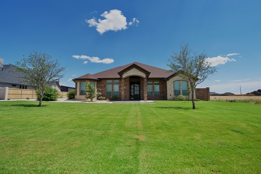 Property Photo: 5516 E County Rd 93 TX 79706