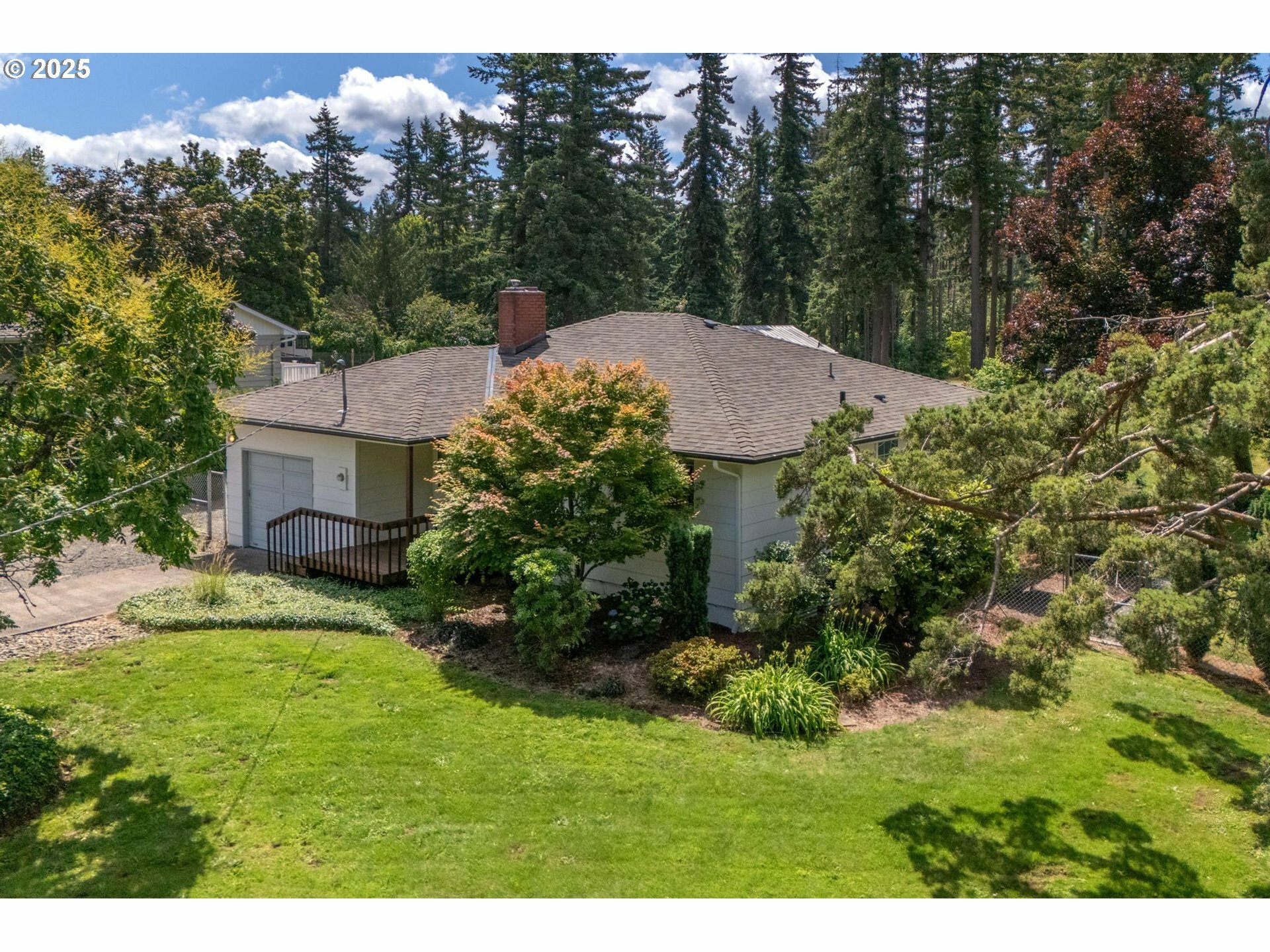Property Photo:  15182 Henrici Rd  OR 97045 