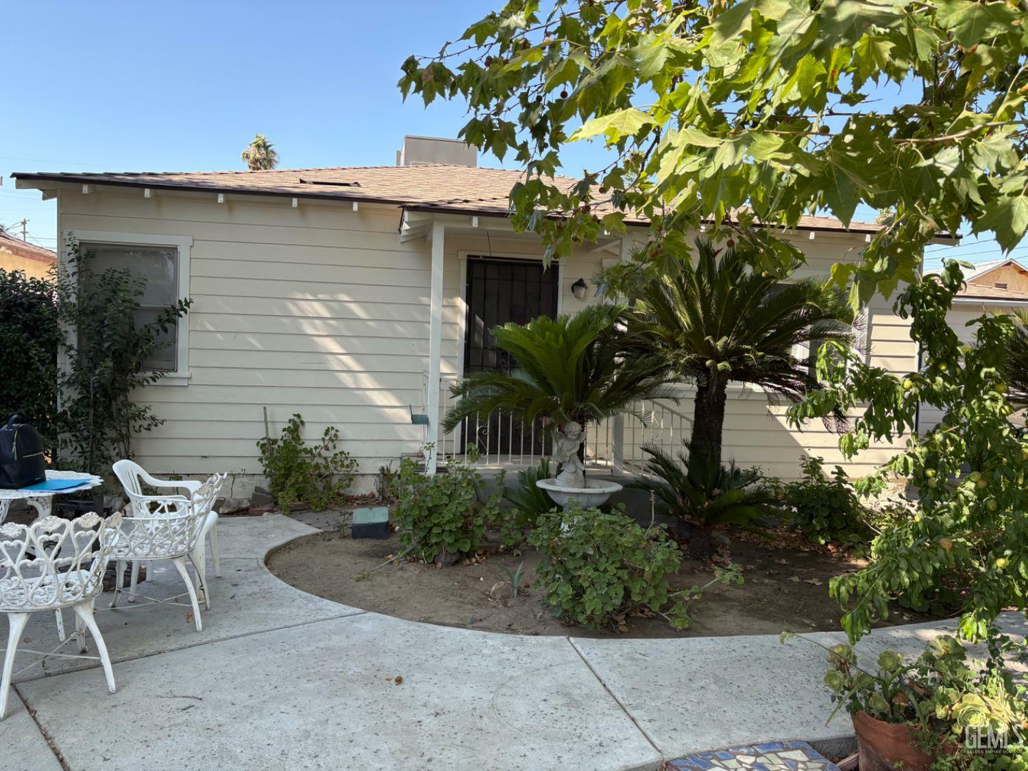 1326 Eureka Street  Bakersfield CA 93305 photo