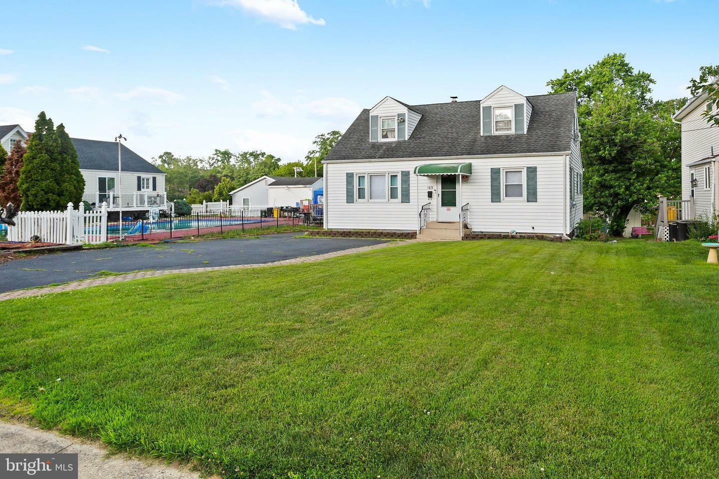 169 Phillips Avenue  Hamilton NJ 08610 photo