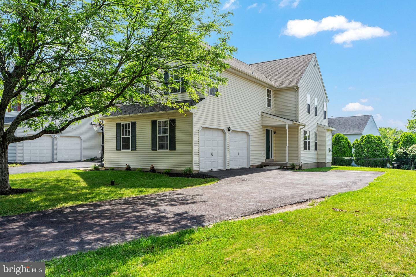 272 Park Avenue  Harleysville PA 19438 photo
