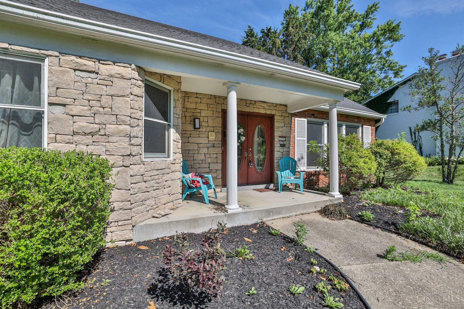 Property Photo: 271 Poage Farm Road OH 45215