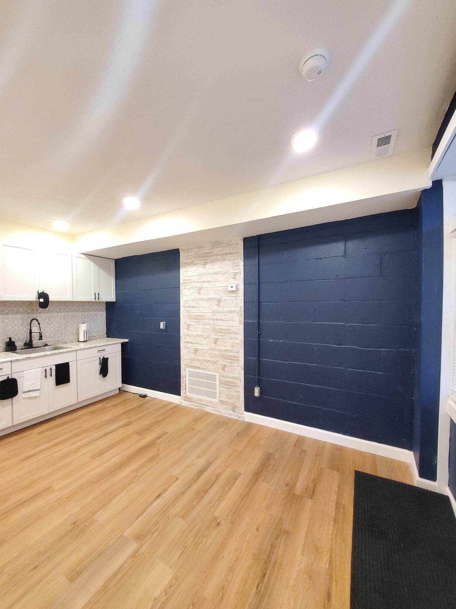 Property Photo: 345 Dakota Avenue OH 43223